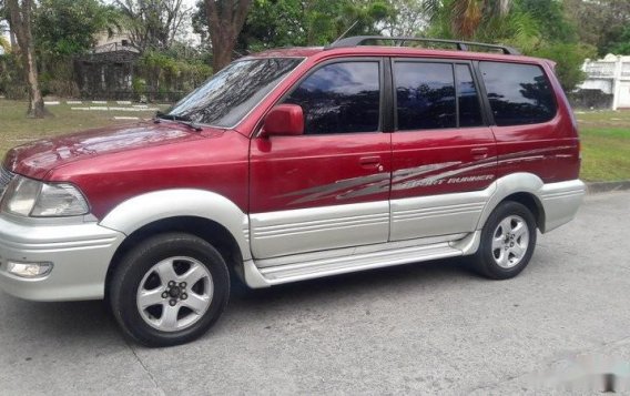 Selling Red Toyota Previa 2004 in Manila-3