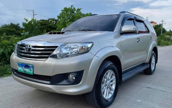 Selling Beige Toyota Fortuner 2014 in Cavite-2