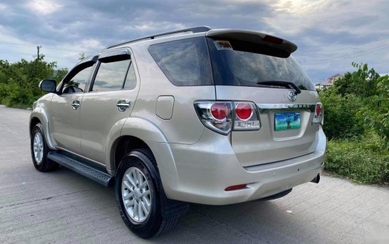 Selling Beige Toyota Fortuner 2014 in Cavite-3