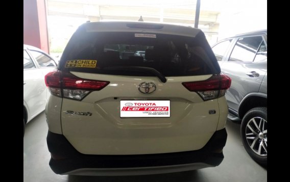 Sell White 2018 Toyota Rush in Caloocan-4