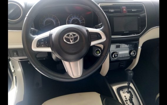 Sell White 2018 Toyota Rush in Caloocan-1