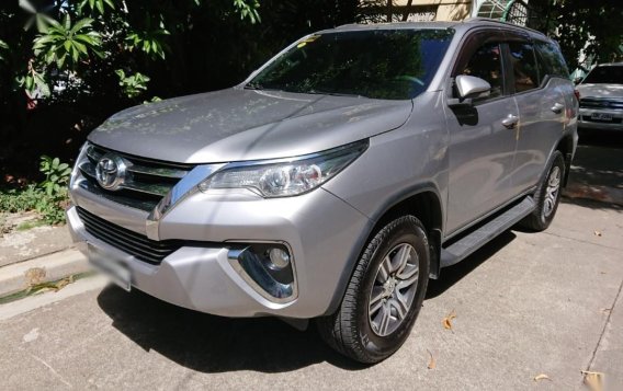 Selling Silver Toyota Fortuner in Taytay-2