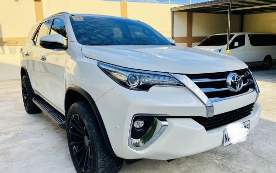 Sell White Toyota Fortuner in Las Piñas-1