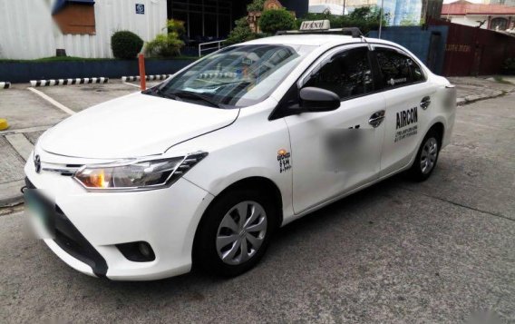 White Toyota Vios for sale in Manila-1