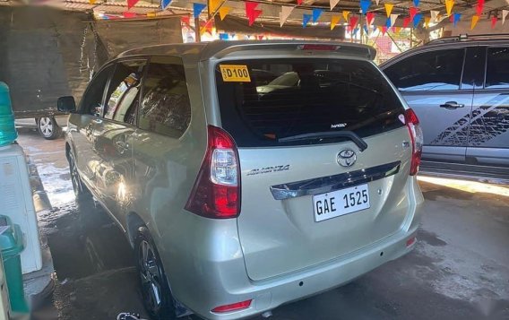 Silver Toyota Avanza for sale in Manila-8