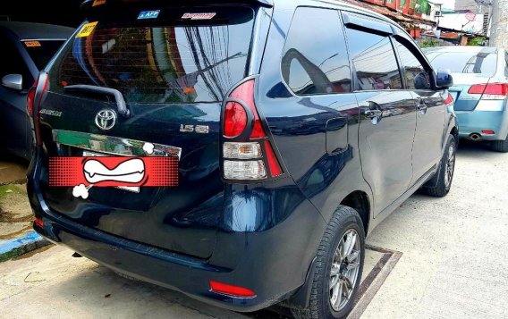 Blue Toyota Avanza for sale in Manila-3