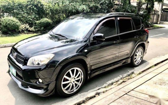 Selling Black Toyota Rav4 in Manila