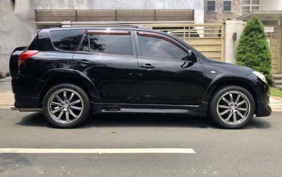 Selling Black Toyota Rav4 in Manila-2