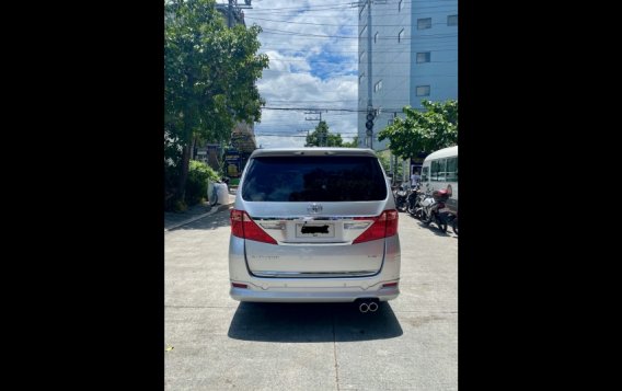 Silver Toyota Alphard 2014 for sale in Quezon City-5