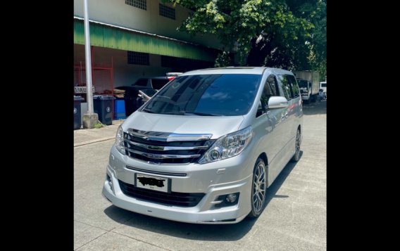 Silver Toyota Alphard 2014 for sale in Quezon City-2