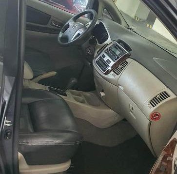 Black Toyota Innova for sale in Quezon city