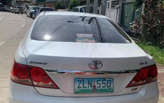 Selling Pearl White Toyota Camry in Marikina