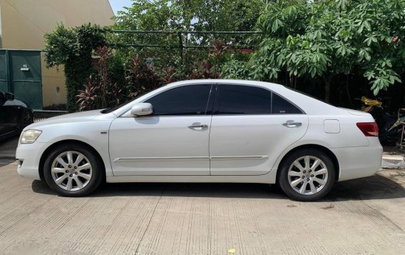 Selling Pearl White Toyota Camry in Marikina-1