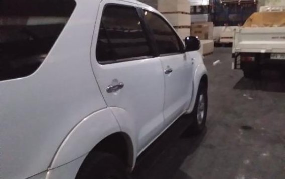 White Toyota Fortuner for sale in Manila-2