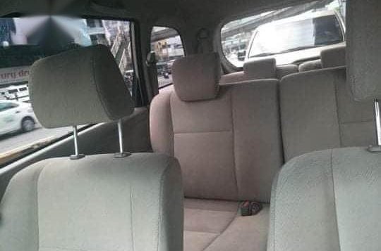 Selling Silver Toyota Avanza for sale in Manila-6