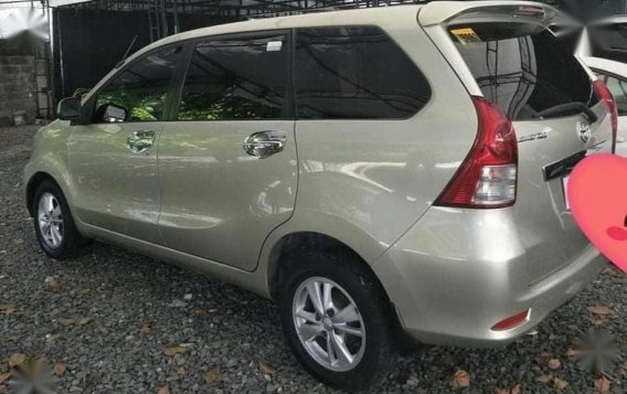 Selling Silver Toyota Avanza for sale in Manila-2