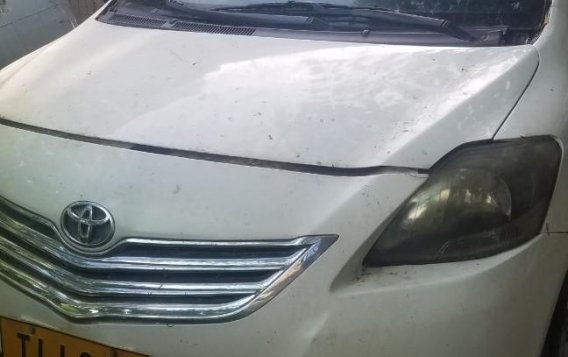 White Toyota Vios for sale in Taguig-1