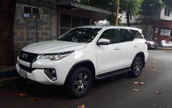 White Toyota Fortuner for sale in Taguig