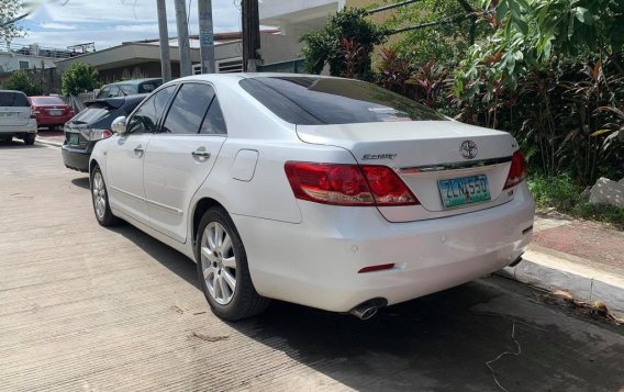 Selling Pearl White Toyota Camry in Marikina-5