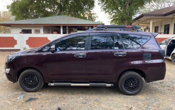 Selling Purple Toyota Innova in Puerto Princesa-3