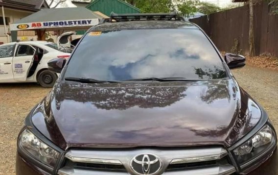 Selling Purple Toyota Innova in Puerto Princesa