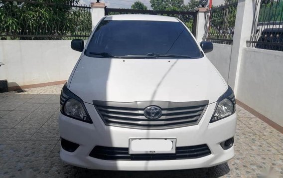 Sell White Toyota Innova for sale in Balagtas