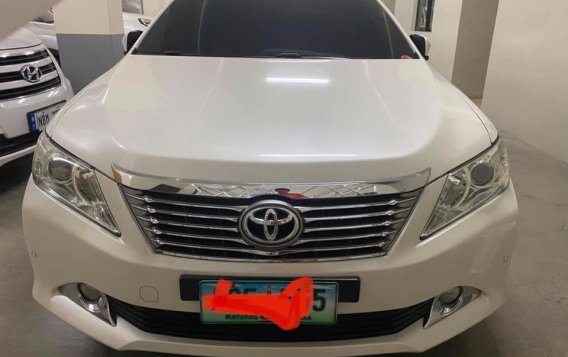 Selling White Toyota Camry for sale in Quezon City-4