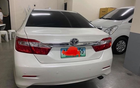 Selling White Toyota Camry for sale in Quezon City-5