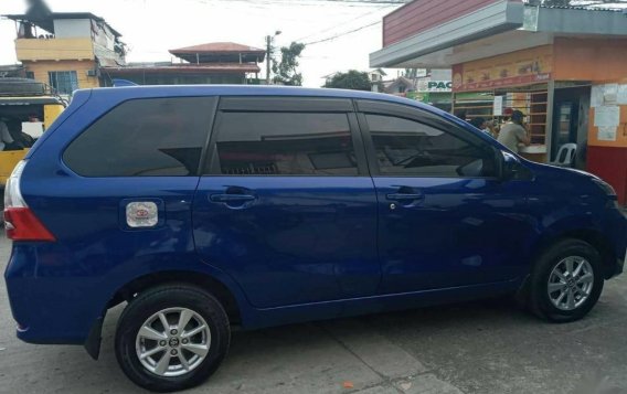 Selling Blue Toyota Avanza for sale in Manila-4