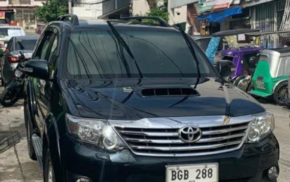 Selling Black Toyota Fortuner in Quezon City-1