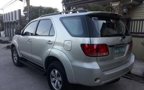 Sell  Silver 2007 Toyota Fortuner for sale in Baguio-3