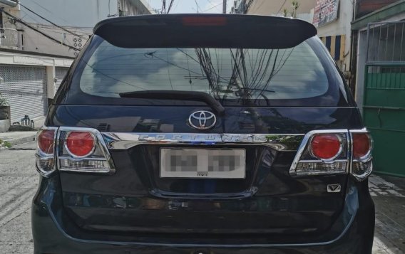 Selling Black Toyota Fortuner 2014 in Manila-2