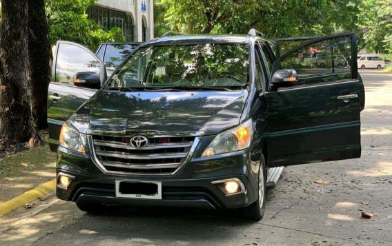 Sell Green Toyota Innova in Quezon City-3