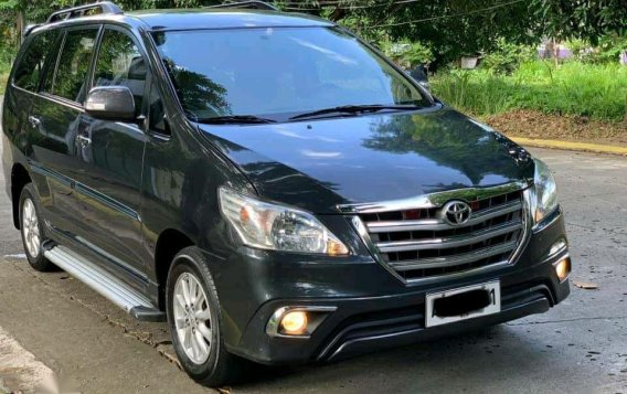 Sell Green Toyota Innova in Quezon City