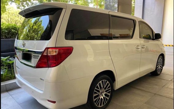 Sell White Toyota Alphard in Quezon City-3