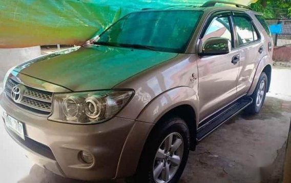 Selling Brown Toyota Fortuner 2016 in Quezon City