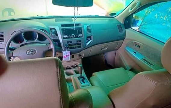 Selling Brown Toyota Fortuner 2016 in Quezon City-6