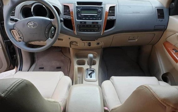 Selling Grey Toyota Fortuner for sale in Las Piñas-1