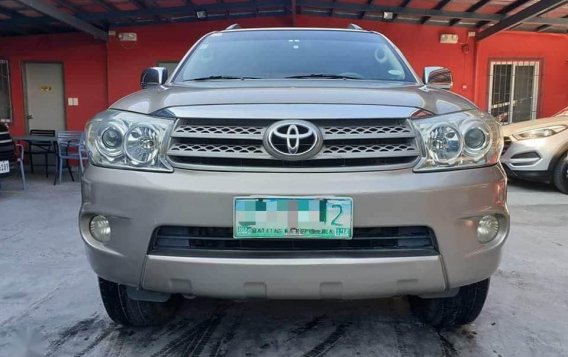 Selling Grey Toyota Fortuner for sale in Las Piñas-3