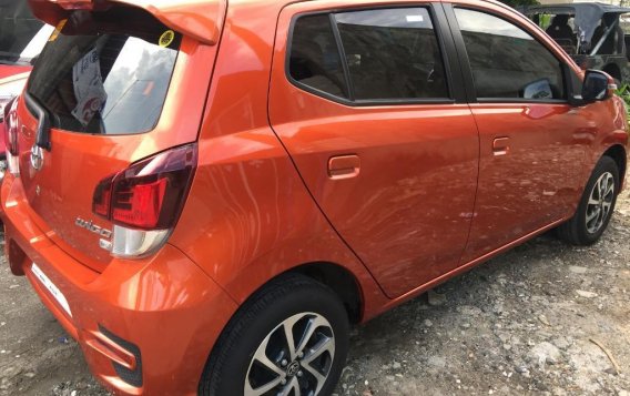 Selling Orange Toyota Wigo in Dasmariñas-3