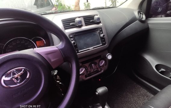 Sell Grey Toyota Wigo in Manila-7