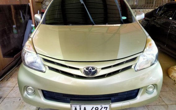 Gold Toyota Avanza for sale in Pasig-1