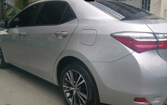 Selling Silver Toyota Corolla altis in Quezon City-8