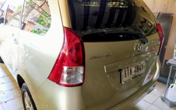 Gold Toyota Avanza for sale in Pasig-6