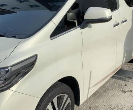 Sell White Toyota Alphard in Manila-3