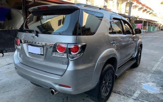 Grey Toyota Fortuner for sale in Mandaluyong City-3