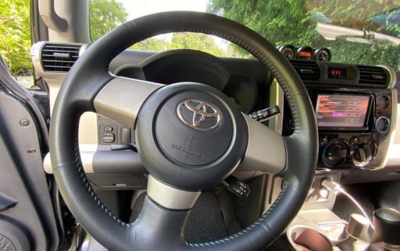 Sell Black Toyota Fj Cruiser in Manila-2