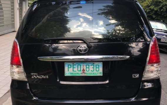 Black Toyota Innova 2011 for sale in Quezon City-5