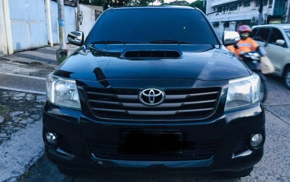 Sell Black Toyota Hilux in Caloocan