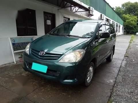 Selling Green Toyota Innova in Cainta-6